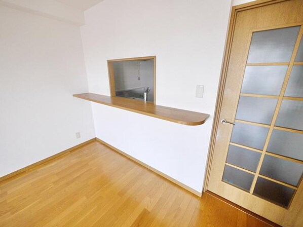 オクトス市ヶ尾1番館の物件内観写真